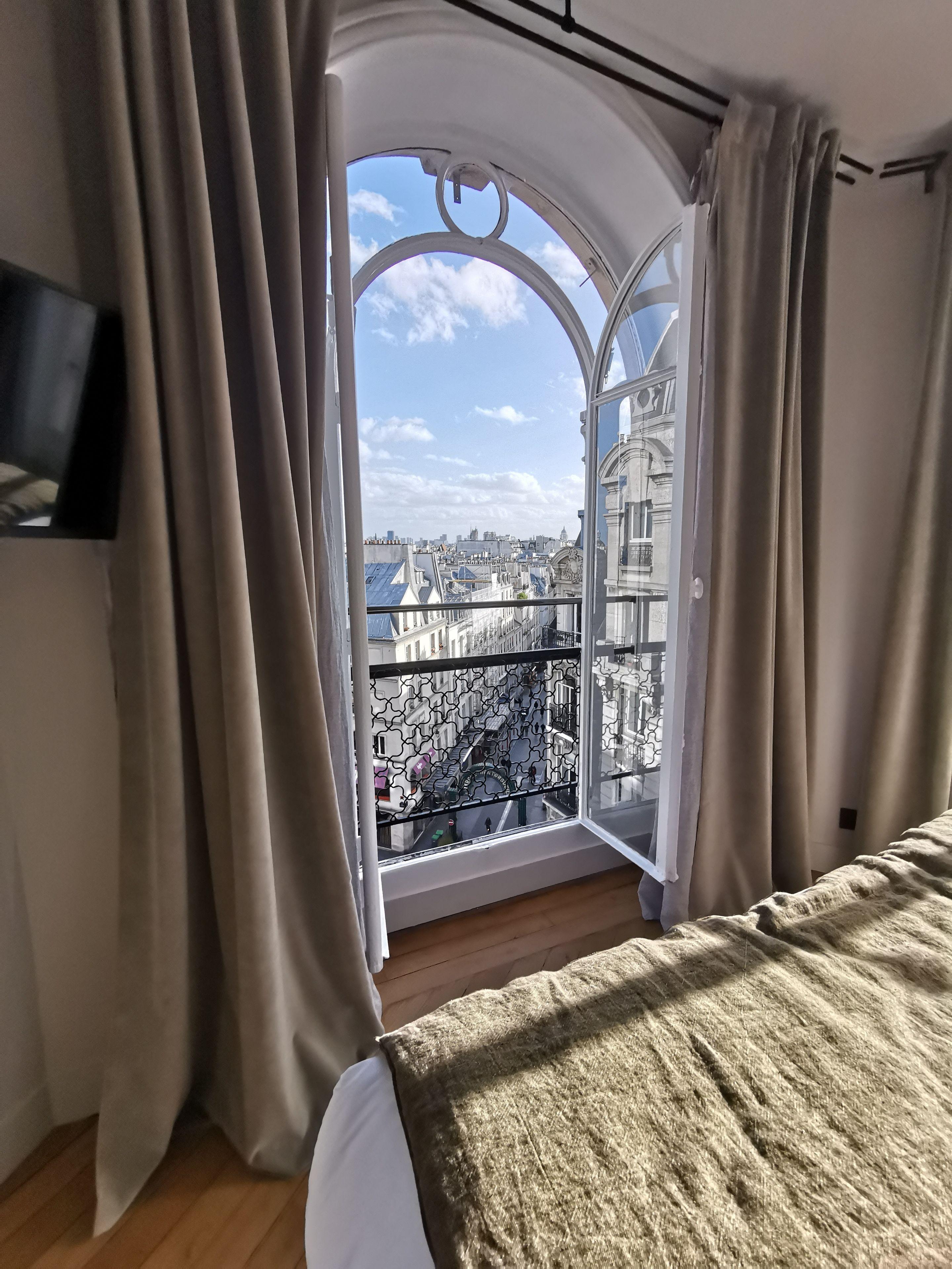 Tinah Paris, Réaumur - Montorgeuil